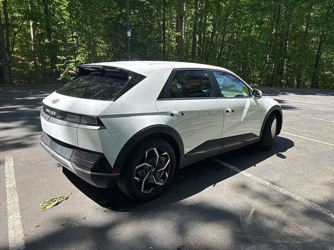 Used 2024 Hyundai Ioniq 5 SEL image 6