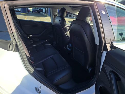 Used 2019 Tesla Model 3 Long Range image 14