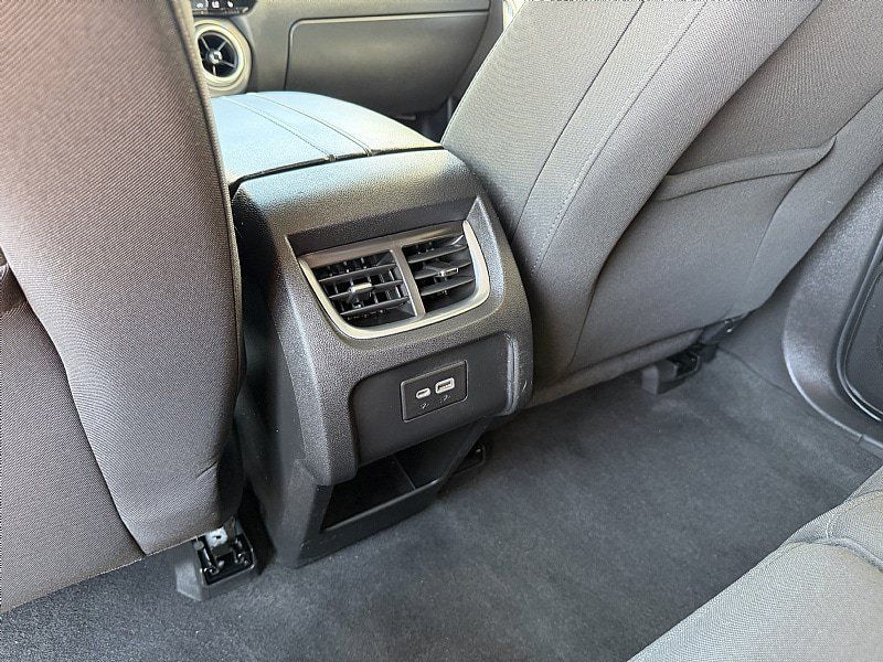 Used 2020 Chevrolet Blazer LT AWD/4WD image 32