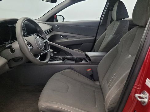 Used 2022 Hyundai Elantra SEL FWD image 17