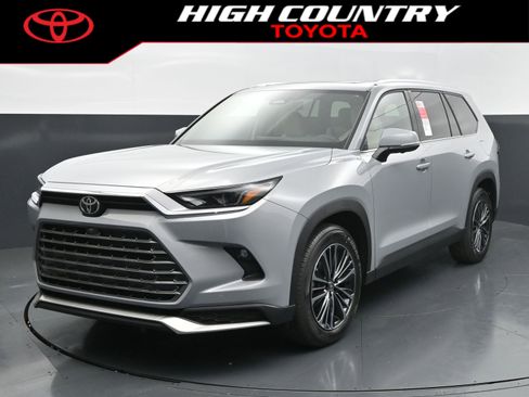 New 2026 Toyota Grand Highlander AWD Hybrid image 1
