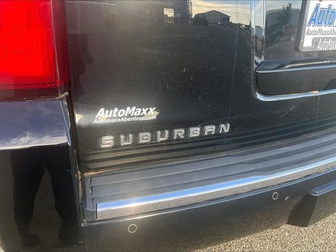 Used 2019 Chevrolet Suburban Premier AWD/4WD image 30