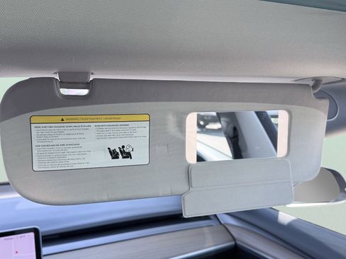 Used 2023 Tesla Model 3 Standard Range image 57