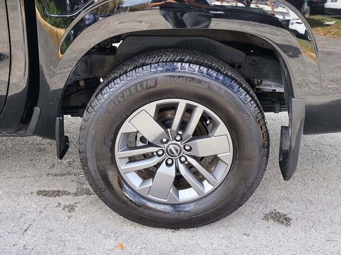 Used 2025 Nissan Frontier SV w/ SV Convenience Package RWD image 22