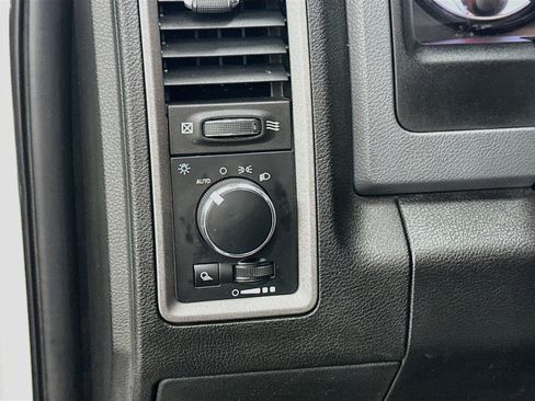 Used 2019 RAM 1500 Tradesman w/ Popular Equipment Group AWD/4WD image 17