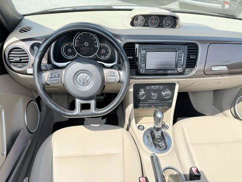 Used 2013 Volkswagen Beetle TDI FWD image 2