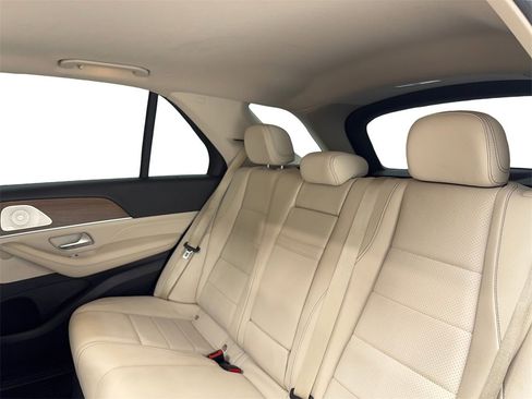 Used 2022 Mercedes-Benz GLE 350 4MATIC w/ AMG Line Exterior image 40