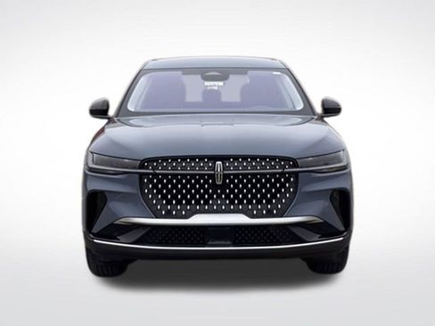 Used 2025 Lincoln Nautilus Premier AWD/4WD image 39