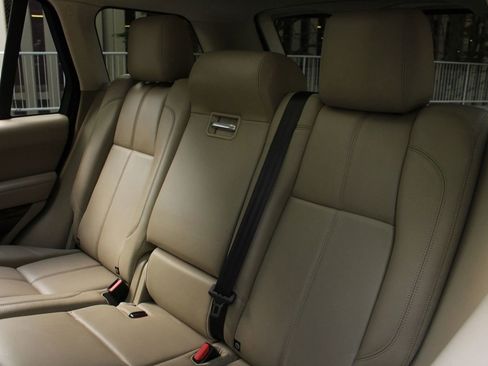 Used 2014 Land Rover Range Rover AWD/4WD image 18