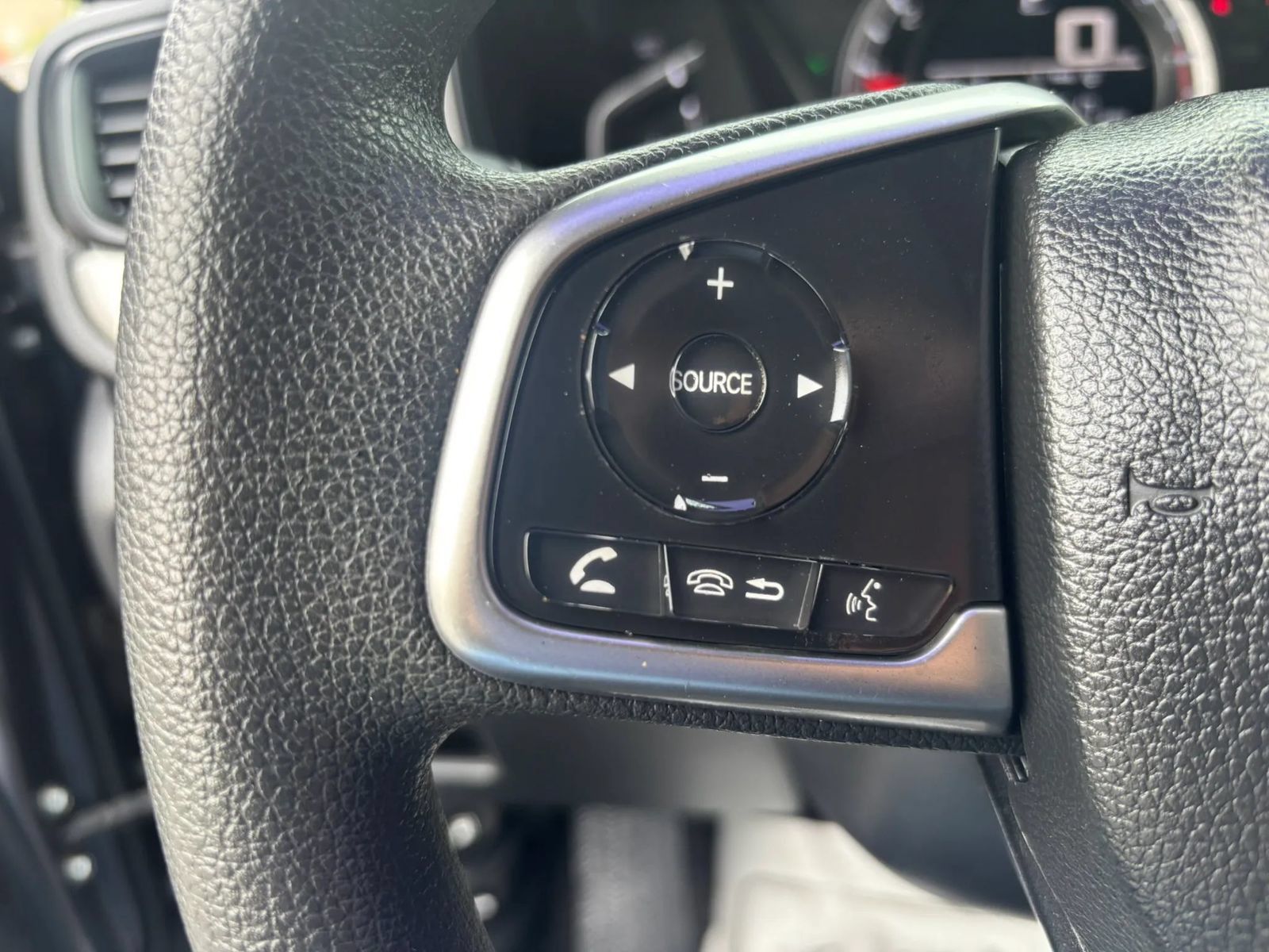 Used 2018 Honda CR-V LX image 13