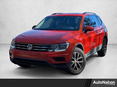 Used 2019 Volkswagen Tiguan SE w/ Panoramic Sunroof Package image 1