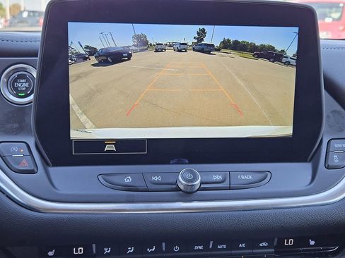 Used 2023 Chevrolet Blazer LT image 18