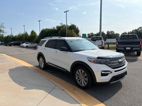 Used 2020 Ford Explorer Limited AWD/4WD image 7