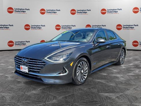 Used 2022 Hyundai Sonata Limited FWD image 3