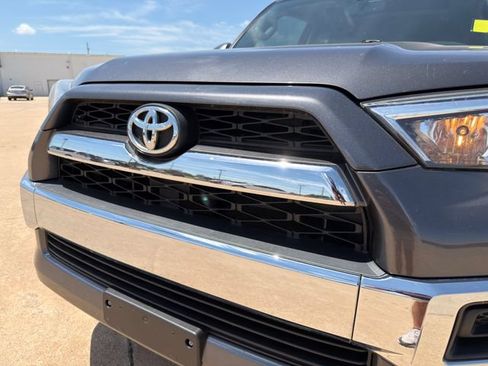 Used 2018 Toyota 4Runner Limited AWD/4WD image 6