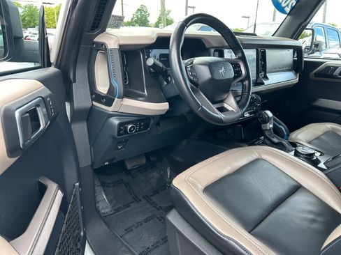 Used 2023 Ford Bronco Wildtrak AWD/4WD image 7