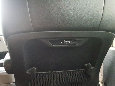 Used 2022 Chrysler Pacifica Touring-L image 25