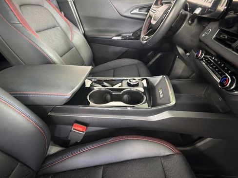 Used 2026 Chevrolet Equinox RS FWD image 35