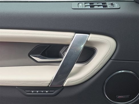 New 2026 Land Rover Discovery Sport Landmark image 28