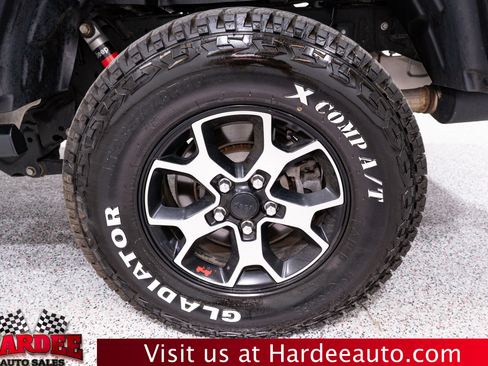 Used 2020 Jeep Gladiator Rubicon image 10