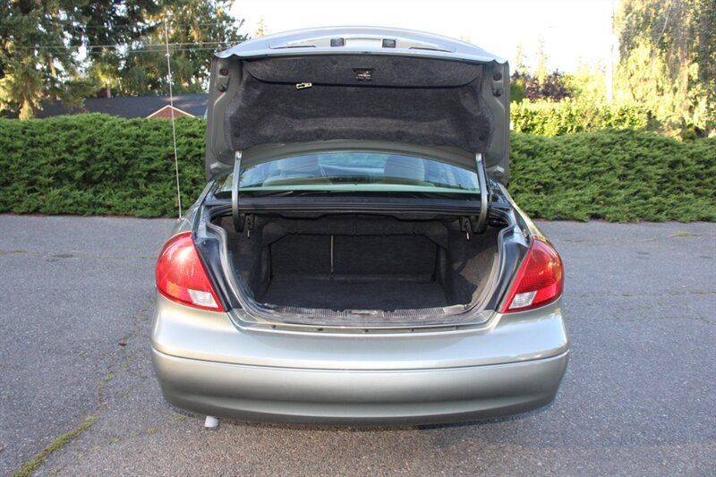 Used 2001 Ford Taurus SES FWD image 16