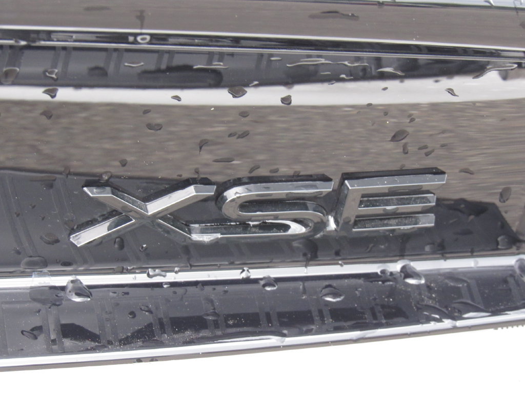 Certified 2026 Toyota Prius Plug-In Hybrid FWD image 8