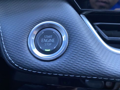 Used 2026 Chevrolet Equinox LT image 28