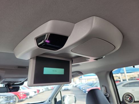 Used 2021 Honda Pilot Touring image 13