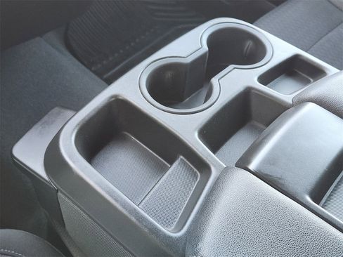 Used 2022 Chevrolet Silverado 1500 LT image 19