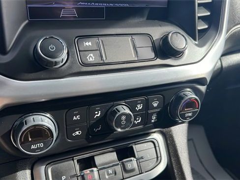 Used 2023 GMC Acadia SLE w/ Driver Convenience Package image 29