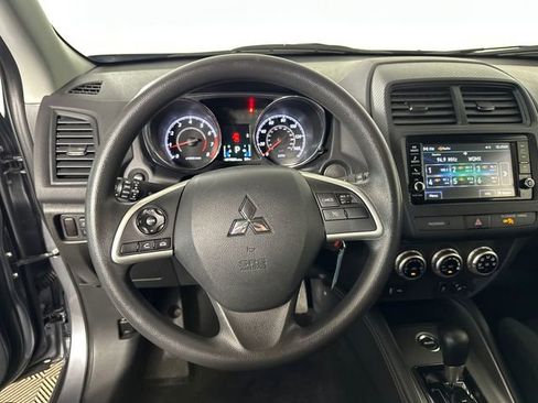 Used 2025 Mitsubishi Outlander Sport ES AWD/4WD image 13