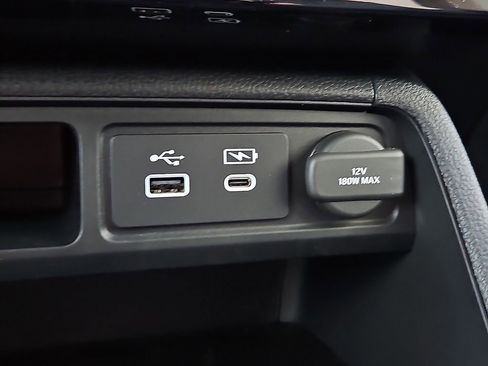 New 2025 Honda Pilot Touring image 25