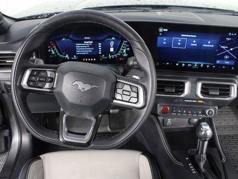 Used 2025 Ford Mustang GT Premium image 11