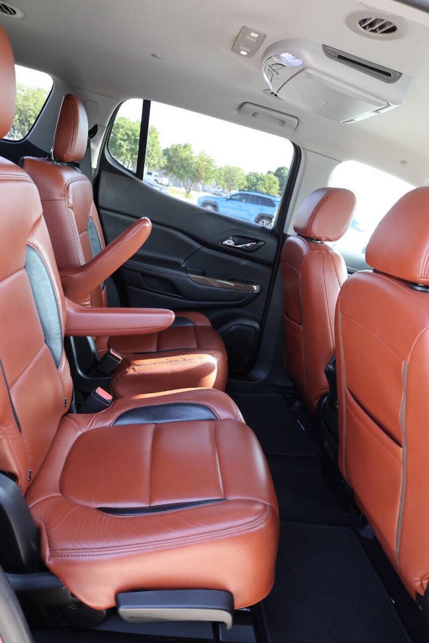 Used 2019 GMC Acadia SLE w/ Driver Alert Package I FWD image 16