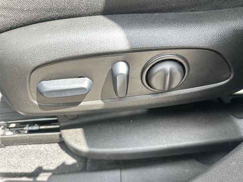 Used 2024 Chevrolet Equinox LT image 14