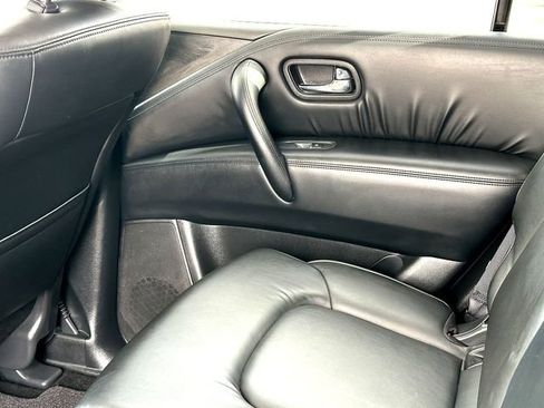 Used 2024 Nissan Armada SV image 31