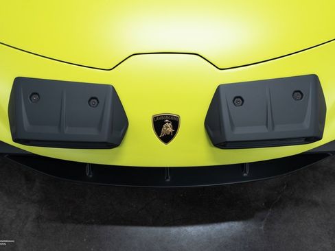 Used 2024 Lamborghini Huracan Sterrato image 5