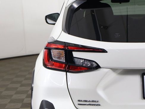 Used 2025 Subaru Crosstrek 2.0i Premium AWD/4WD image 15