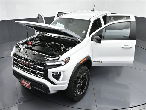 Used 2026 GMC Canyon AT4 AWD/4WD image 45