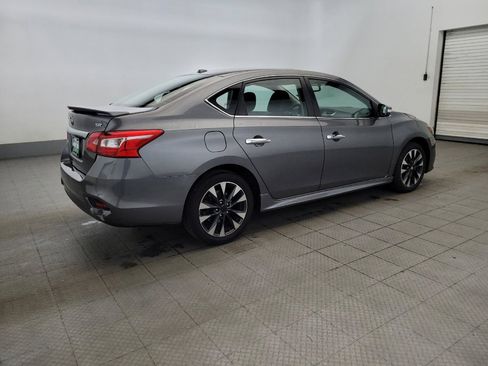 Used 2019 Nissan Sentra SR w/ Premium Package (SR) FWD image 10