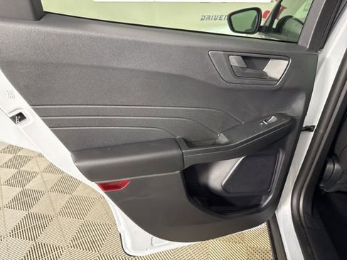 New 2026 Ford Escape Active image 18