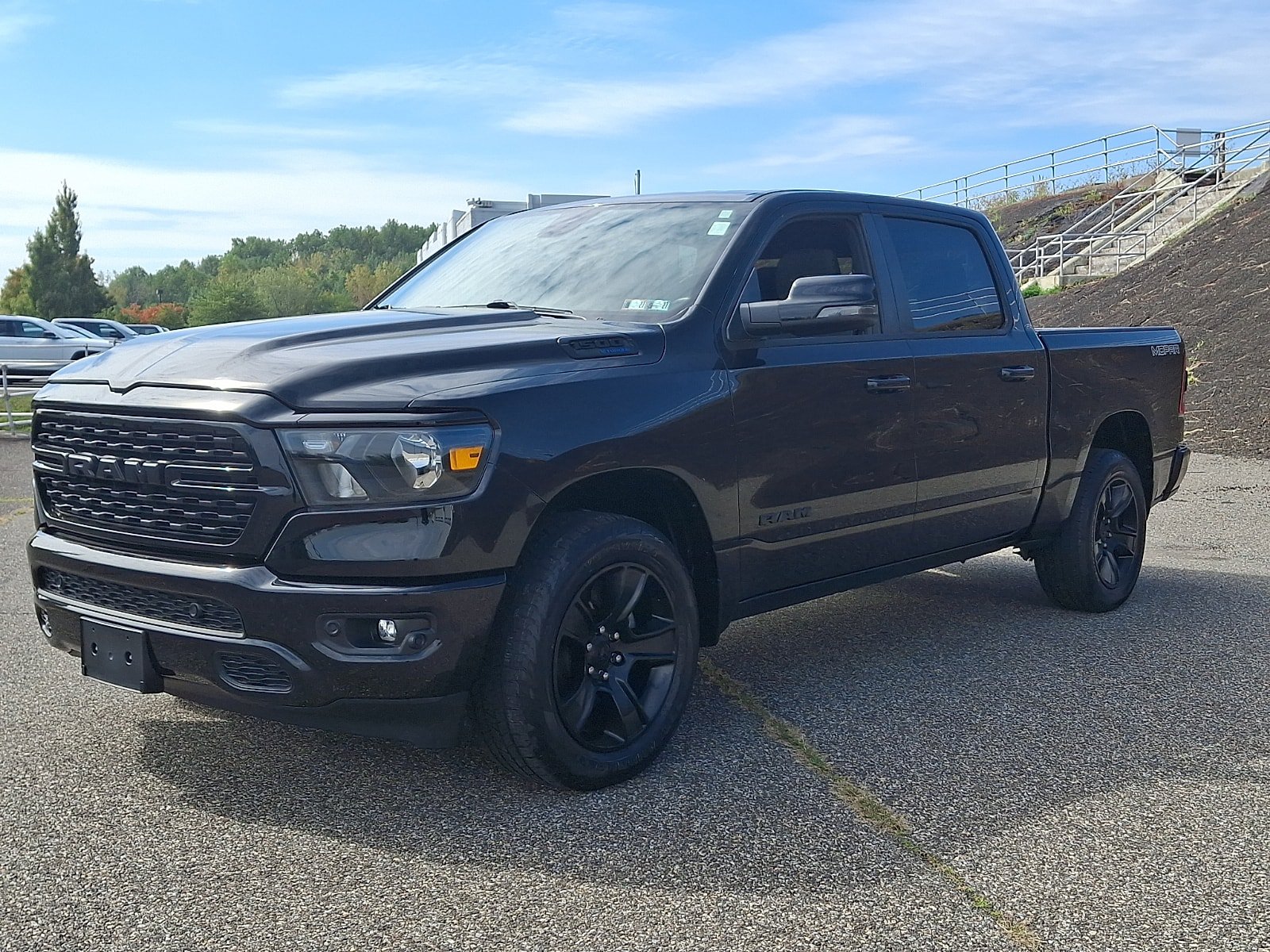 Certified 2024 RAM 1500 Big Horn AWD/4WD image 3