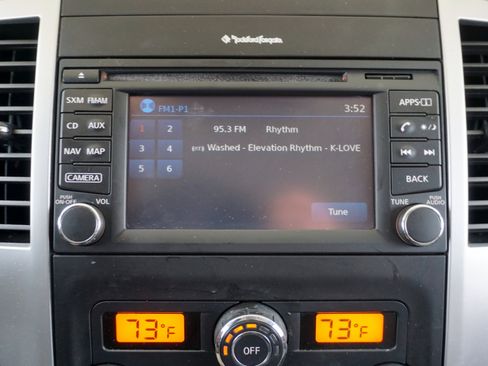 Used 2019 Nissan Frontier PRO-4X image 11