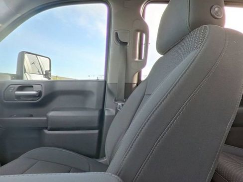 Used 2020 Chevrolet Silverado 1500 Custom w/ Custom Value Package RWD image 24