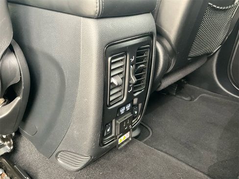 Used 2020 Dodge Durango R/T image 29