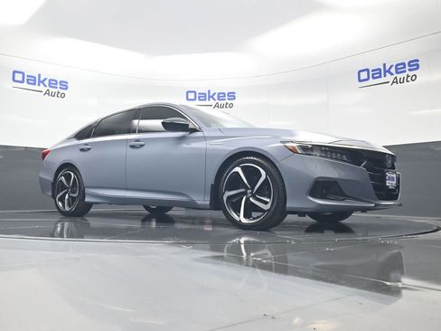 Used 2022 Honda Accord Sport image 36