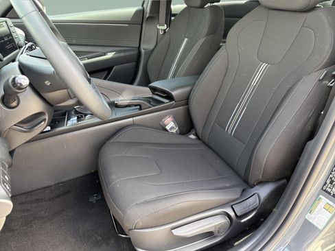 New 2026 Hyundai Elantra Sport FWD image 22