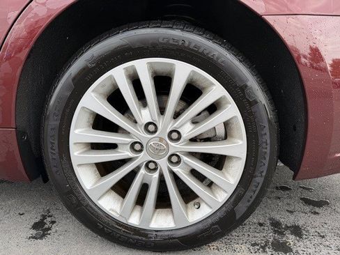 Used 2013 Toyota Avalon XLE Touring image 23