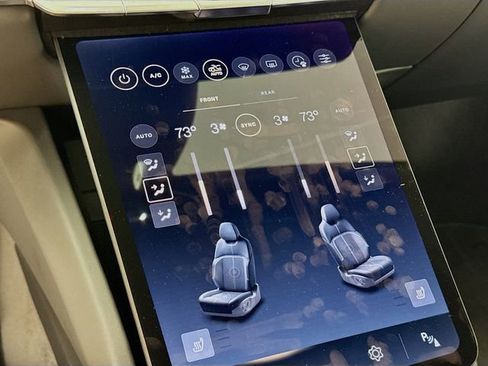 Used 2024 Lucid Air Pure RWD image 26