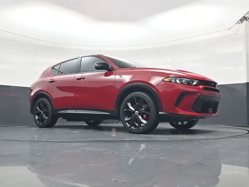 Used 2024 Dodge Hornet R/T image 16